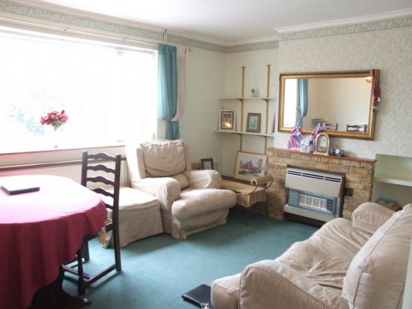 Michael Anthony Hemel Hempstead - Long Chaulden, Hemel Hempstead - Lounge/Diner